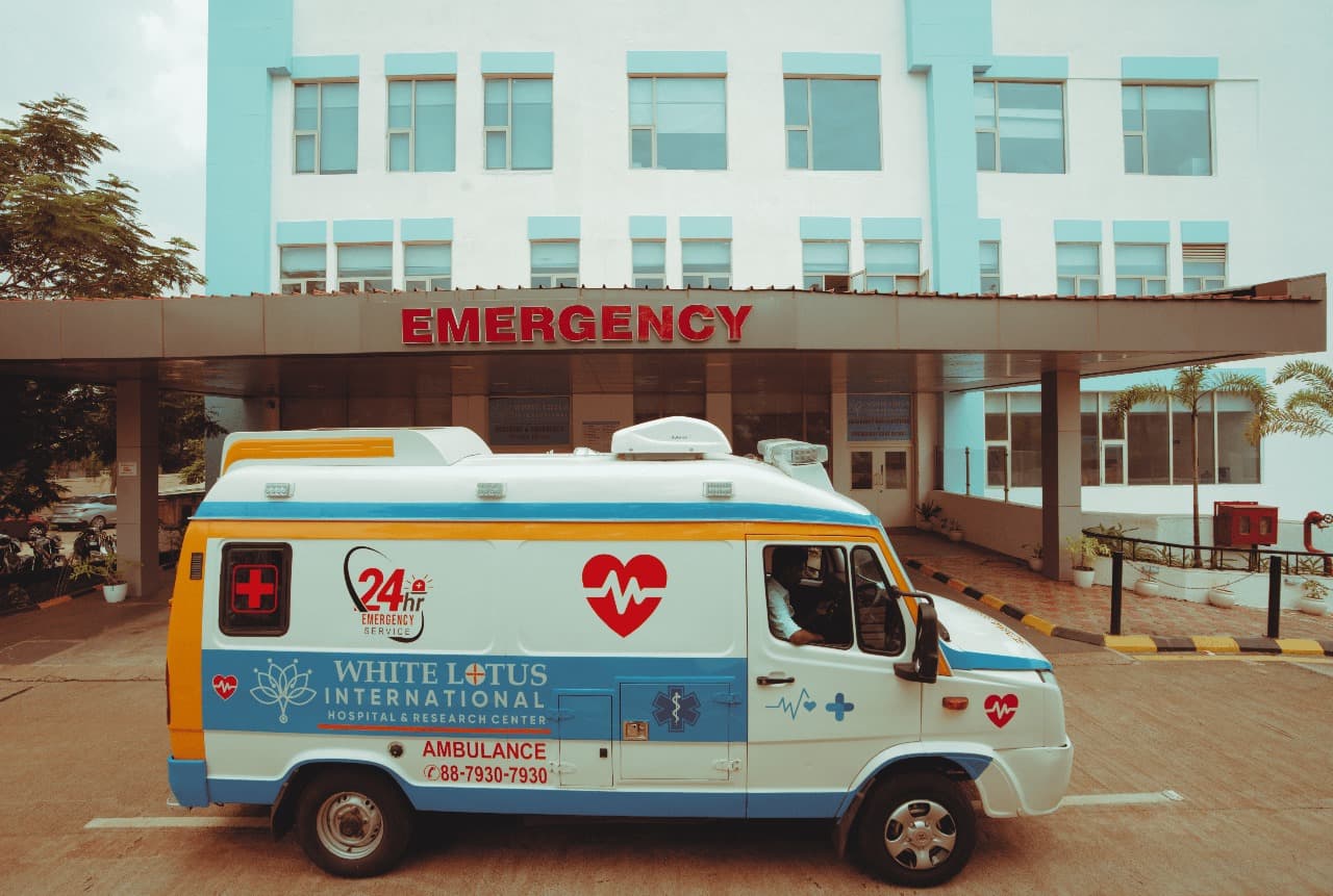 White Lotus Hospital Facility 5